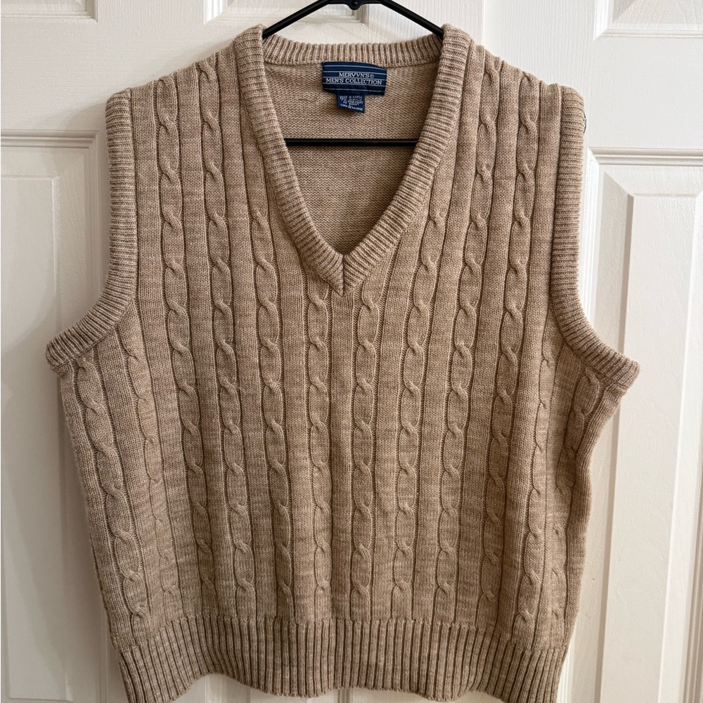 Lands' End Men's V-Neck Cable Knit Sweater Vest - Beige